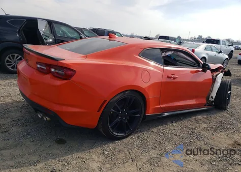 2021 Chevrolet Camaro Lz z USA, uszkodzony, nr VIN 1G1FF1R7XM0131028